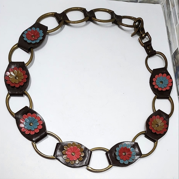 Retro Vintage Leather Belt - Picture 2 of 9